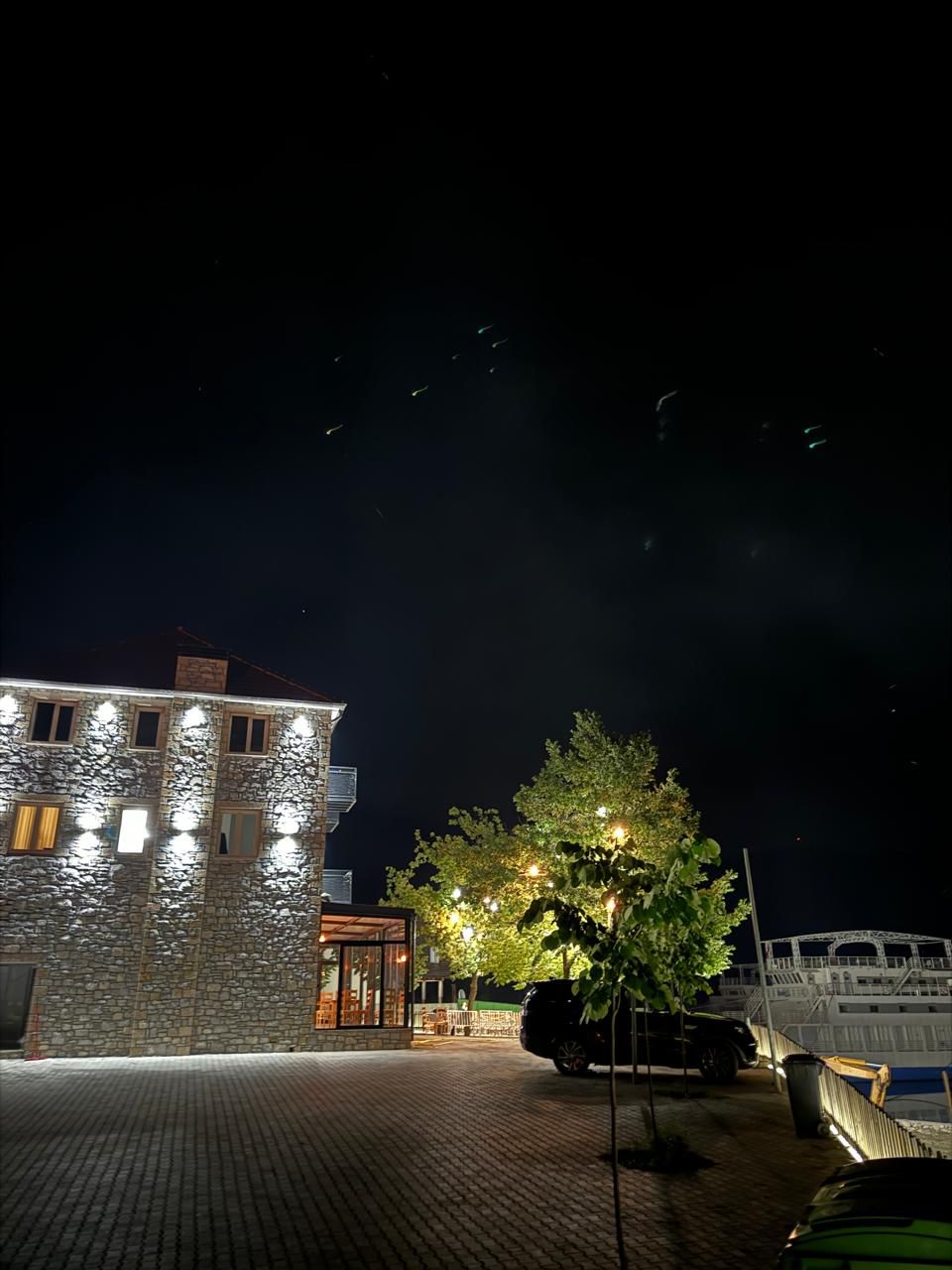 Raja Hotel at night